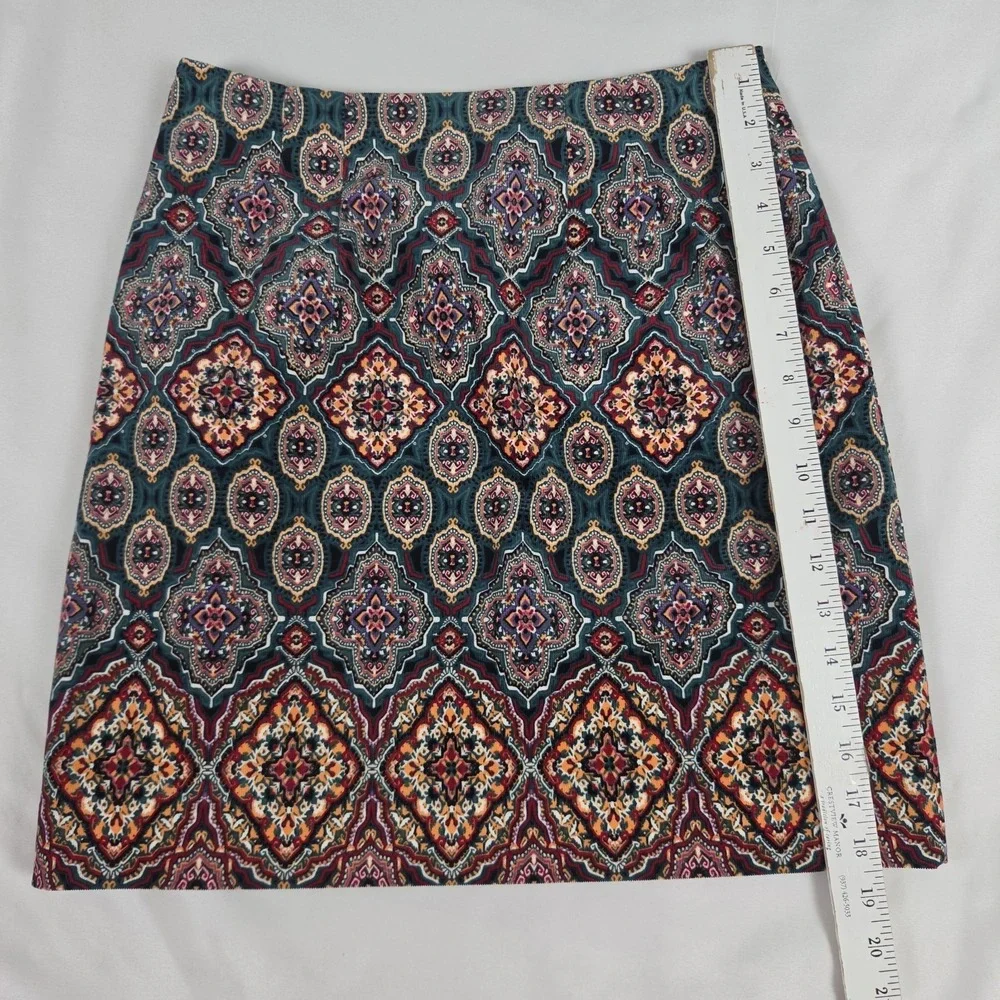 Loft Size 2 Multicolor Corduroy Mini Skirt Geometric Pattern - Picture 3 of 5